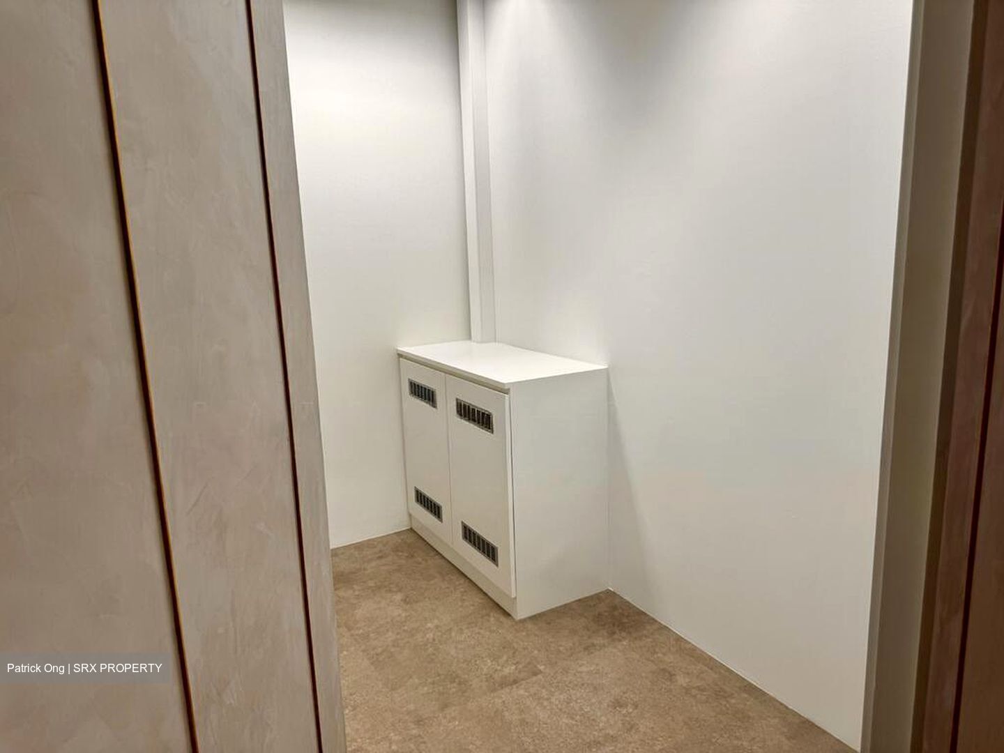 Robinson 112 (D1), Office #521751871